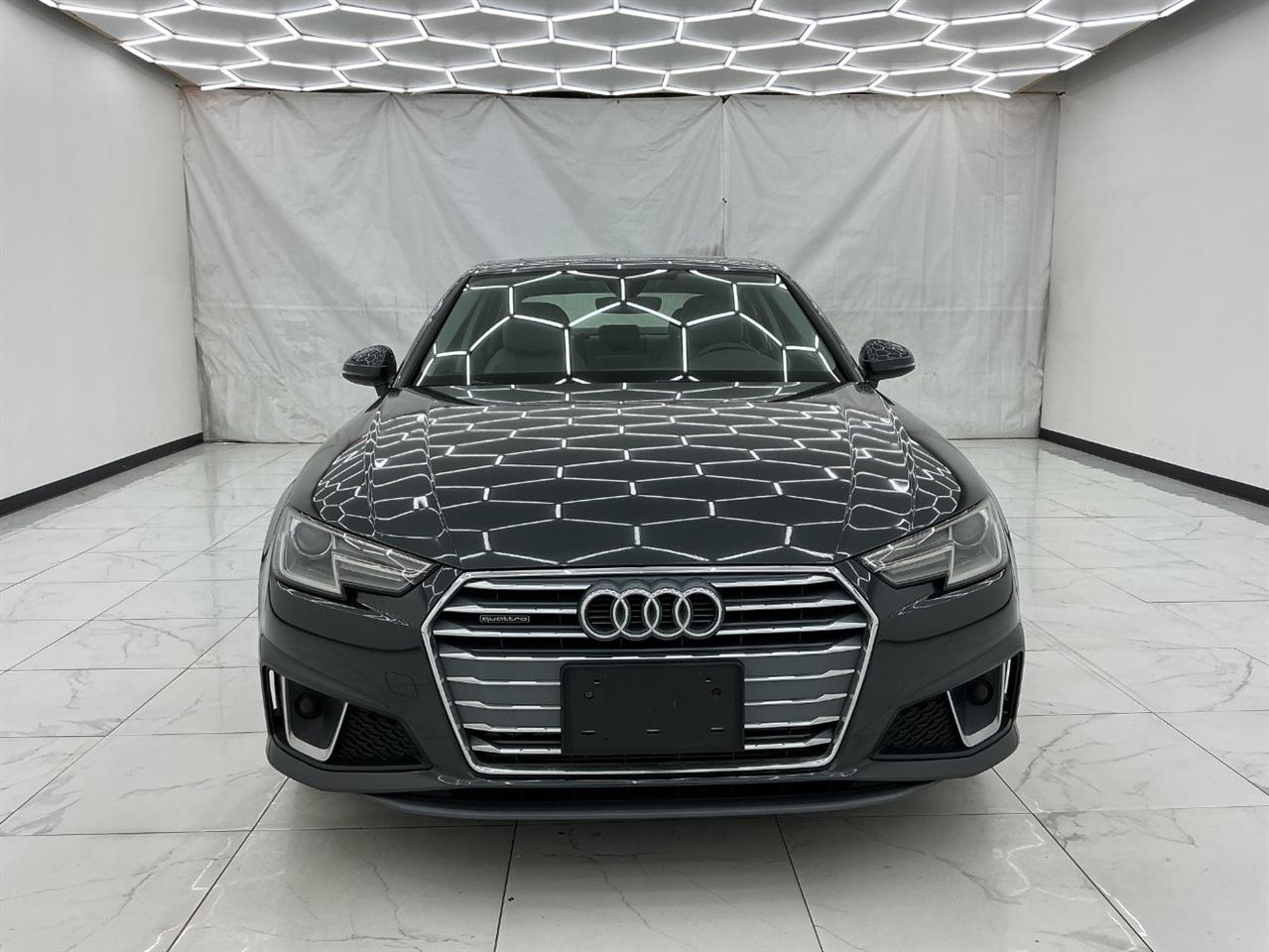 Audi A4 Premium 45 TFSI quattro 2019