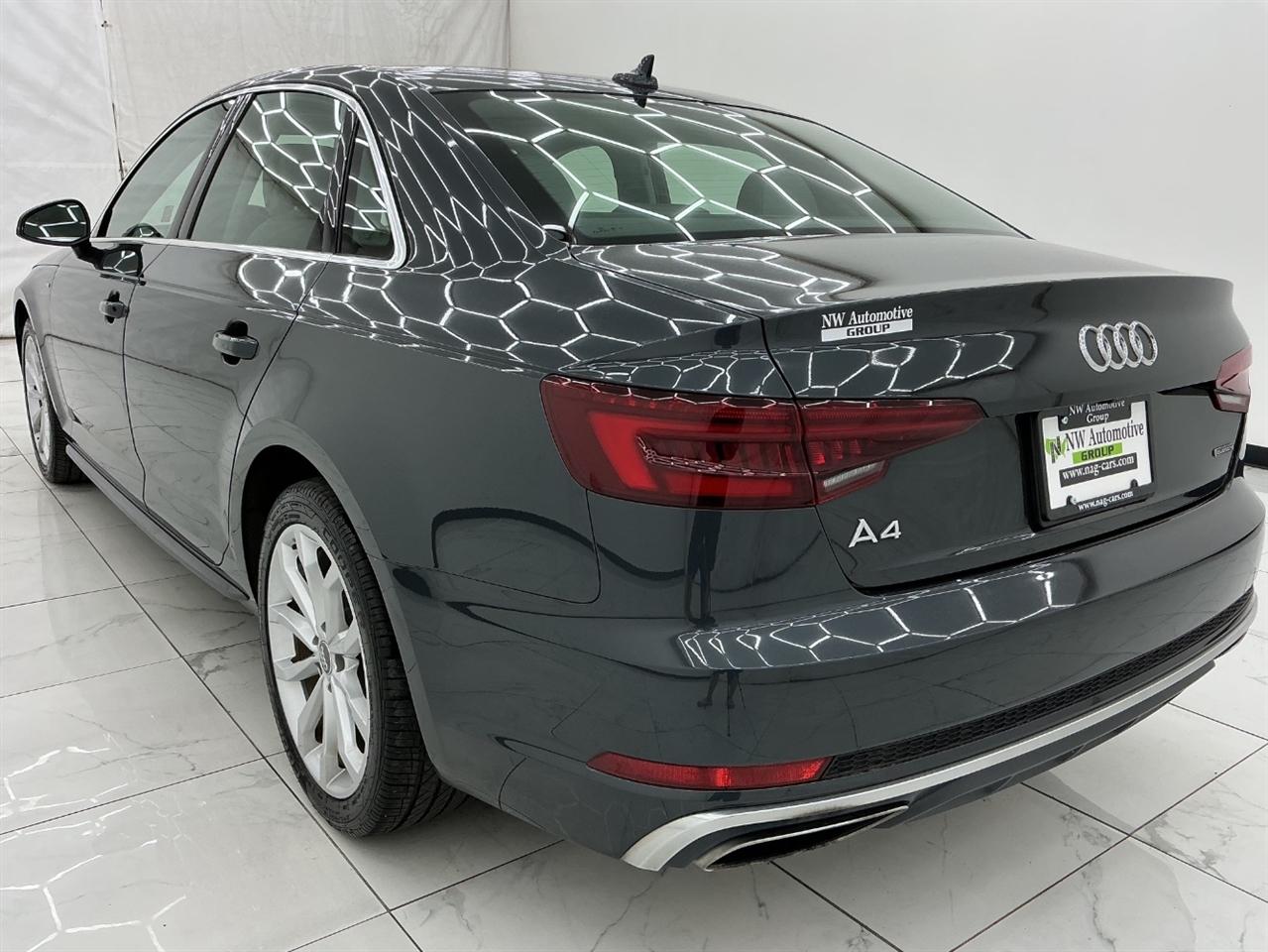 Audi A4 Premium 45 TFSI quattro 2019