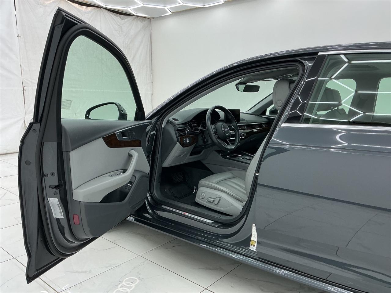 Audi A4 Premium 45 TFSI quattro 2019