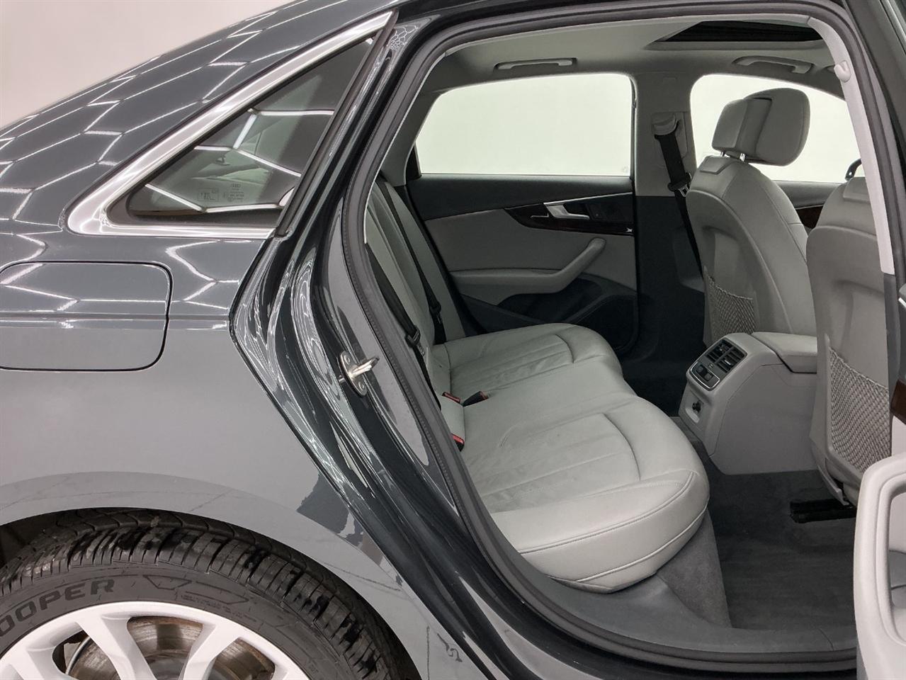 Audi A4 Premium 45 TFSI quattro 2019