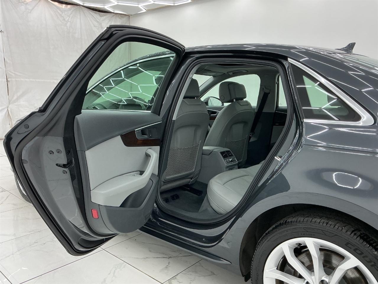 Audi A4 Premium 45 TFSI quattro 2019
