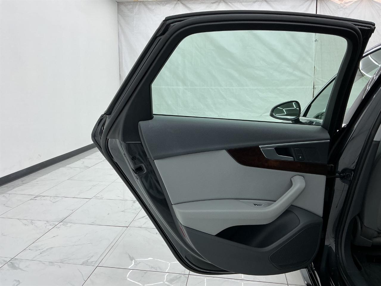 Audi A4 Premium 45 TFSI quattro 2019