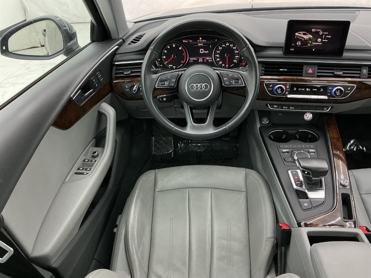 Audi A4 Premium 45 TFSI quattro 2019