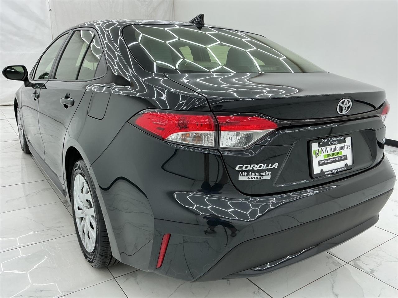 Toyota Corolla LE CVT (Natl) 2021