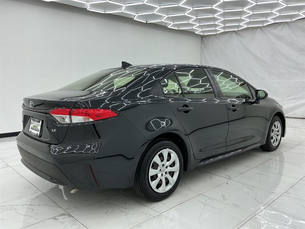 Toyota Corolla LE CVT (Natl) 2021