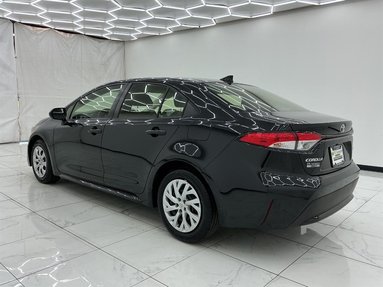 Toyota Corolla LE CVT (Natl) 2021