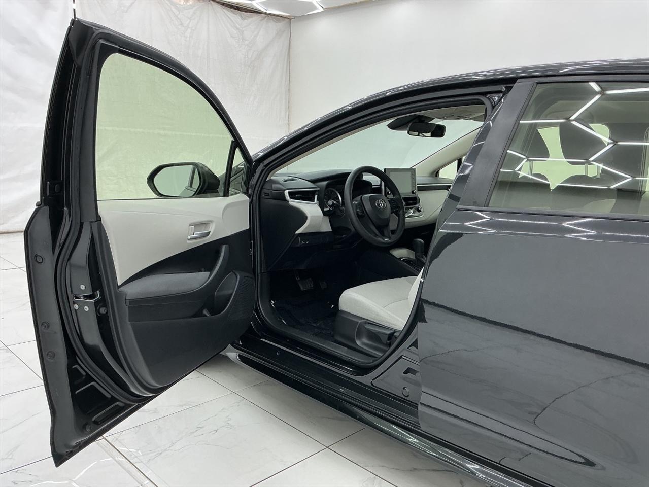 Toyota Corolla LE CVT (Natl) 2021