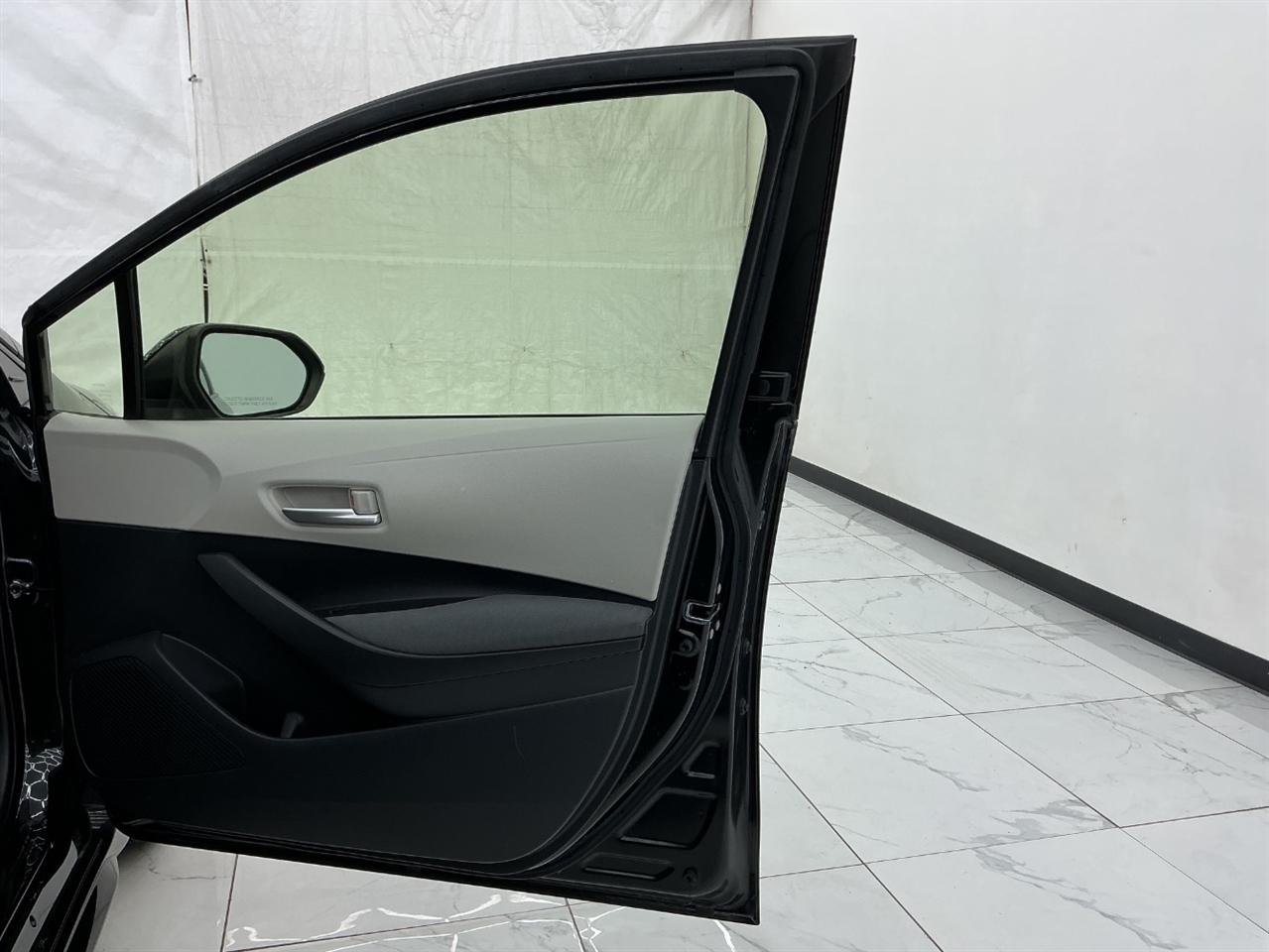 Toyota Corolla LE CVT (Natl) 2021