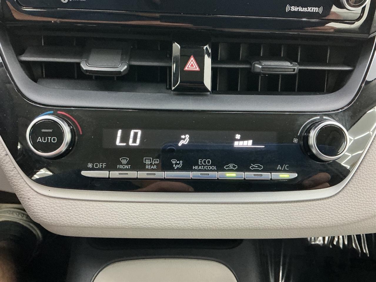 Toyota Corolla LE CVT (Natl) 2021