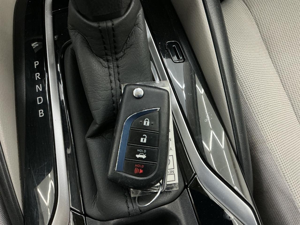 Toyota Corolla LE CVT (Natl) 2021