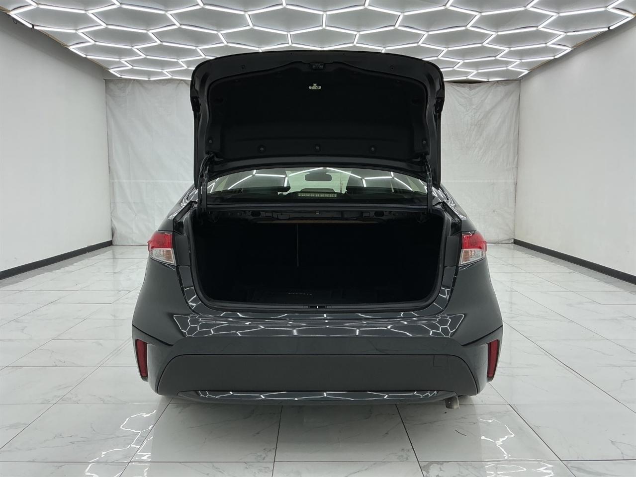 Toyota Corolla LE CVT (Natl) 2021