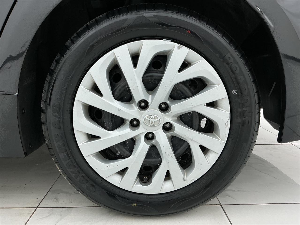 Toyota Corolla LE CVT (Natl) 2021