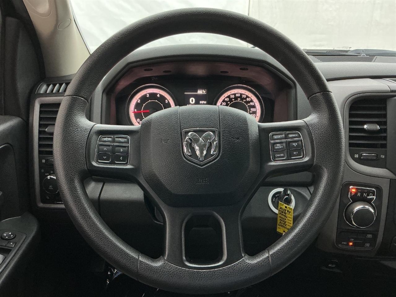 RAM 1500 Express 4x4 Quad Cab 6'4" Box 2018