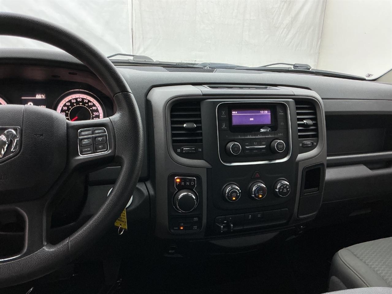 RAM 1500 Express 4x4 Quad Cab 6'4" Box 2018