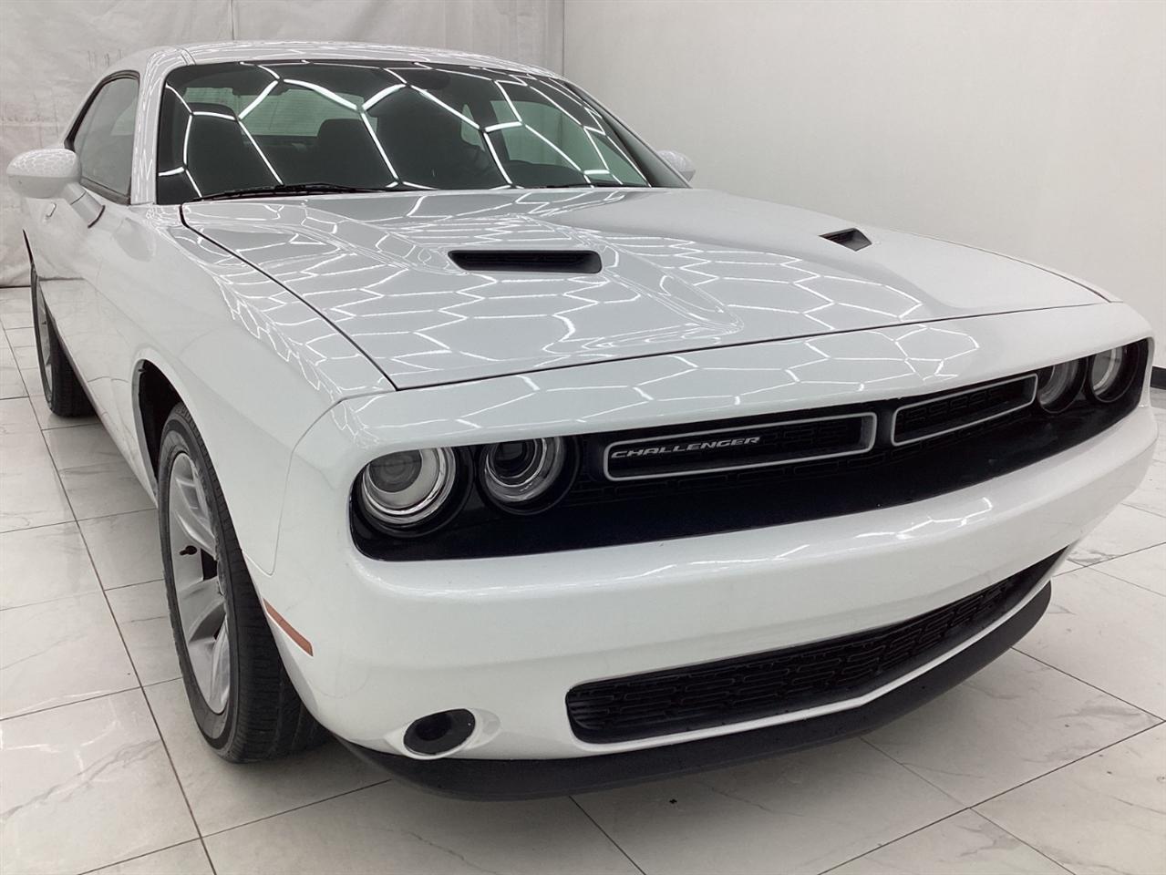 Dodge Challenger SXT RWD 2019
