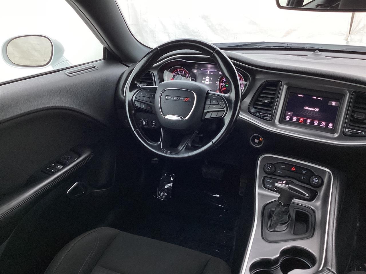 Dodge Challenger SXT RWD 2019