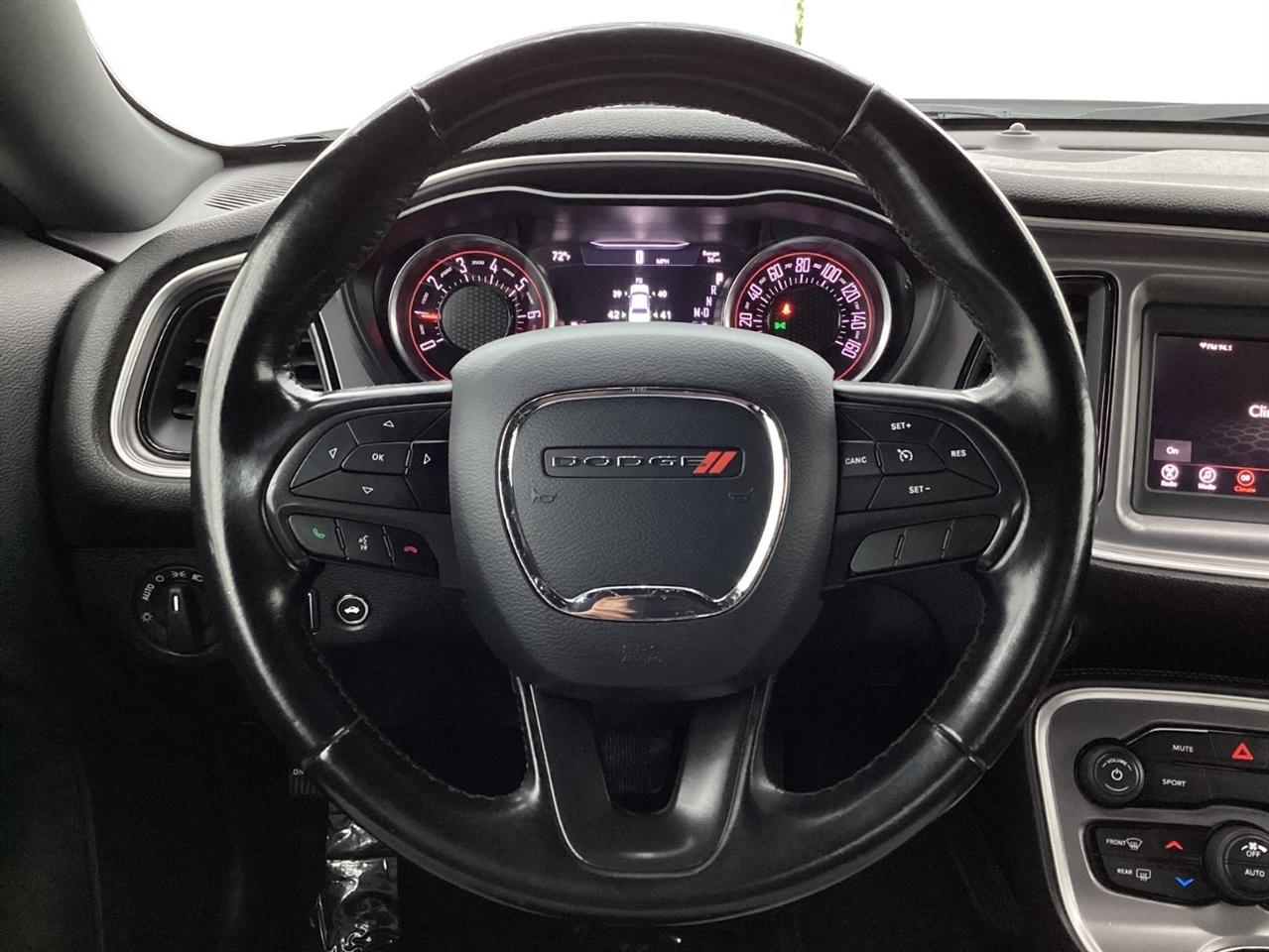 Dodge Challenger SXT RWD 2019