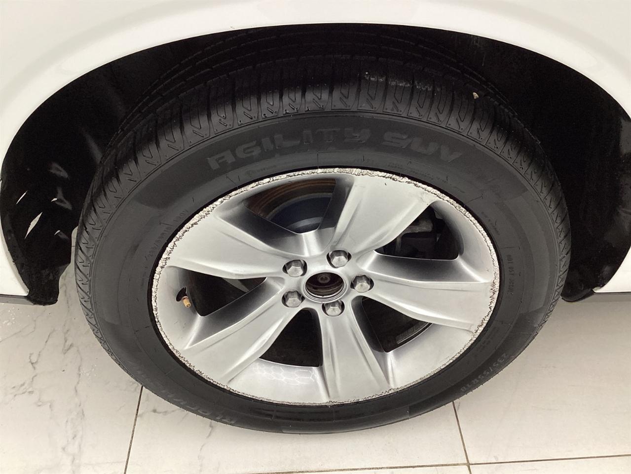 Dodge Challenger SXT RWD 2019