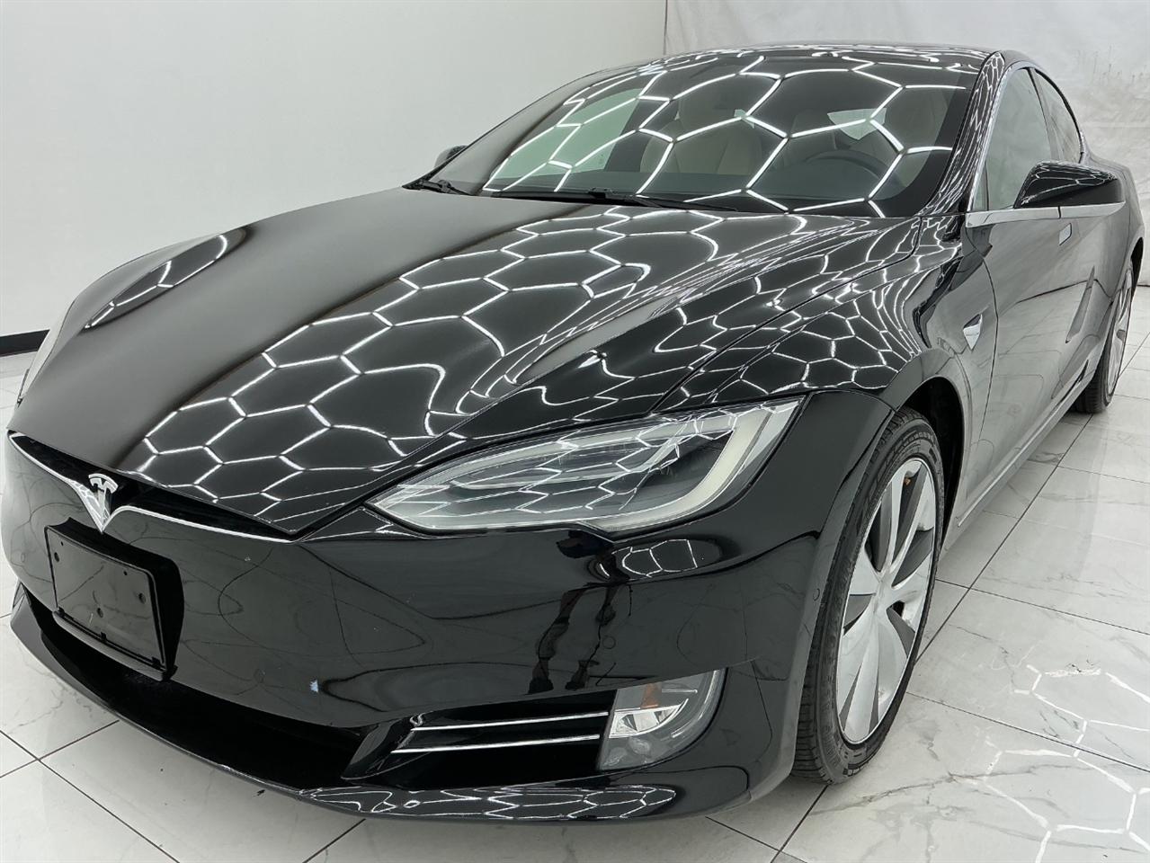 2021 Tesla Model S Long Range Plus's photo