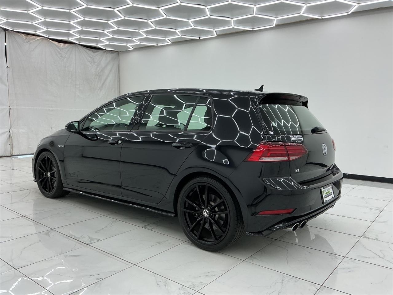 Volkswagen Golf R 2.0T DSG w/DCC/Nav 2019