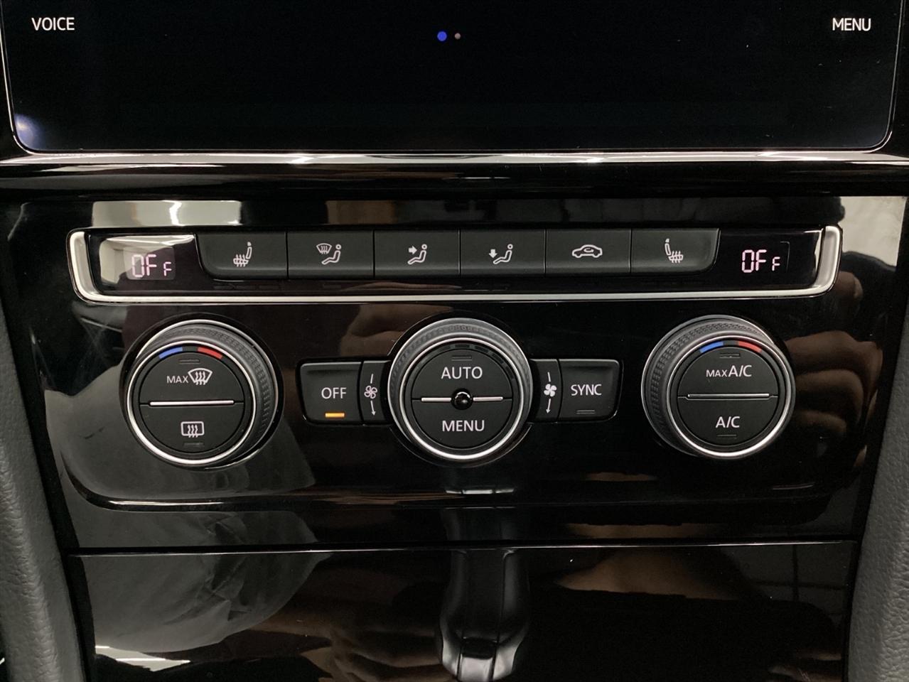 Volkswagen Golf R 2.0T DSG w/DCC/Nav 2019