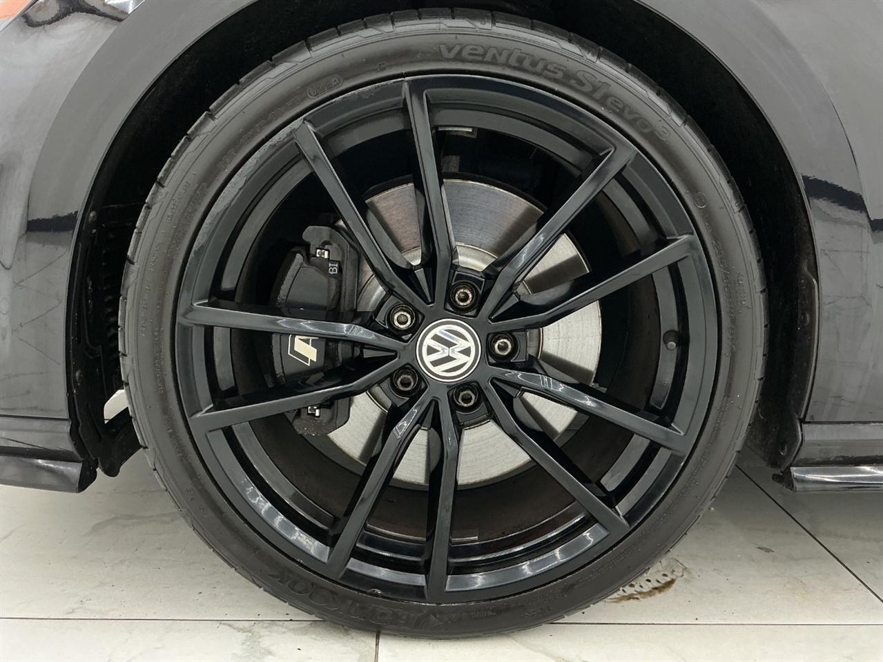 Volkswagen Golf R 2.0T DSG w/DCC/Nav 2019
