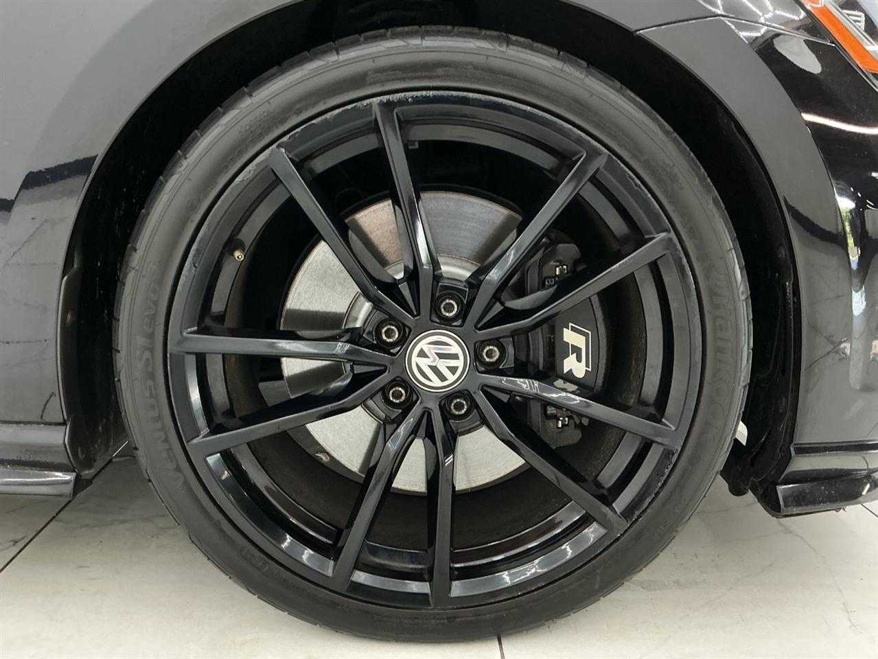 Volkswagen Golf R 2.0T DSG w/DCC/Nav 2019