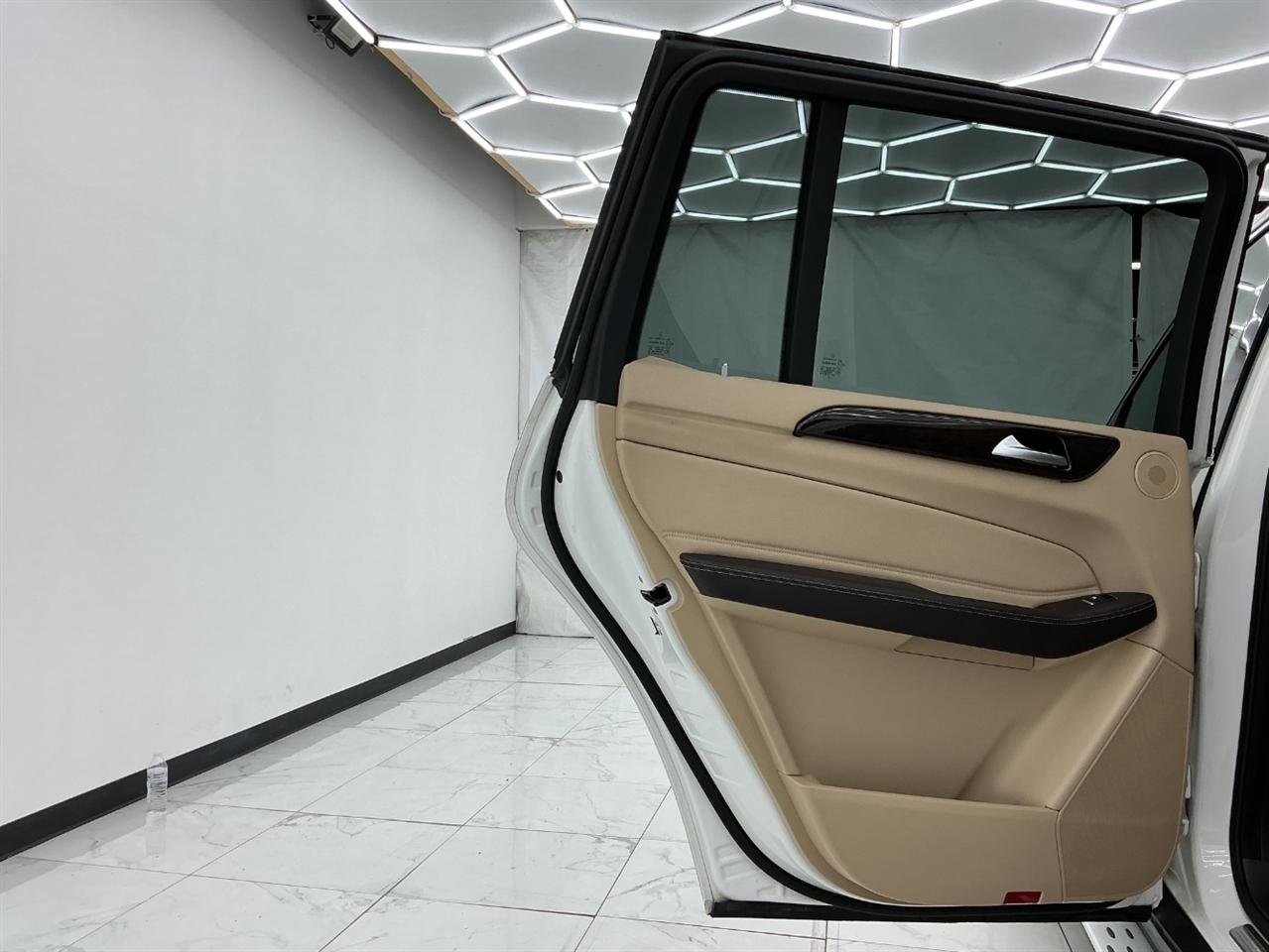 Mercedes-Benz GLS GLS 450 4MATIC SUV 2017