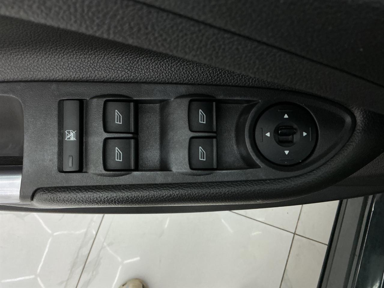 Ford Escape 4WD 4dr SE 2013