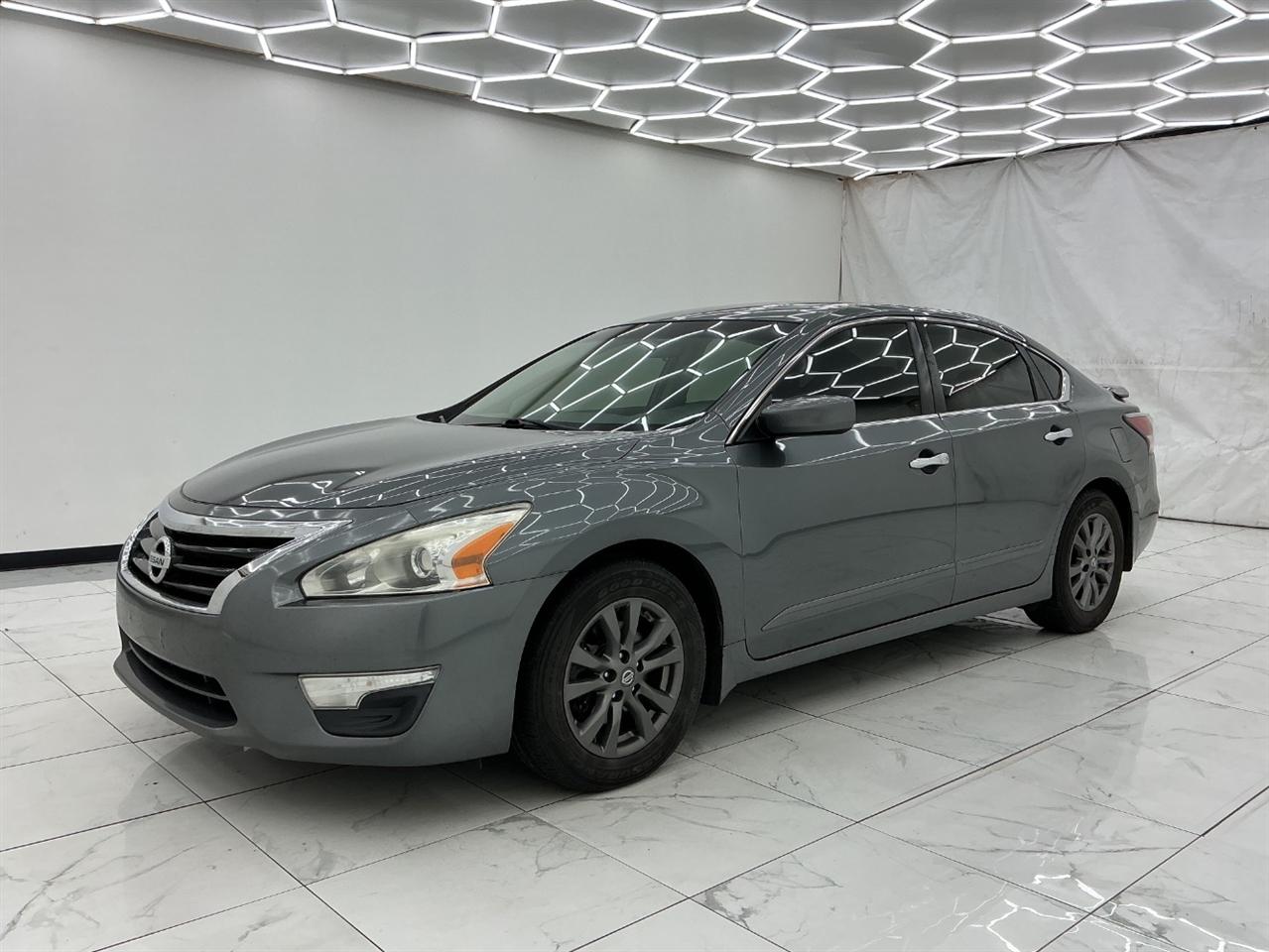 Nissan Altima 4dr Sdn I4 2.5 S 2015