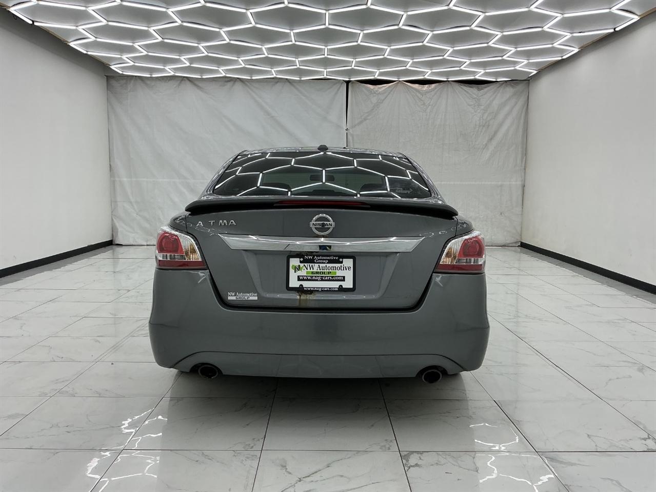 Nissan Altima 4dr Sdn I4 2.5 S 2015
