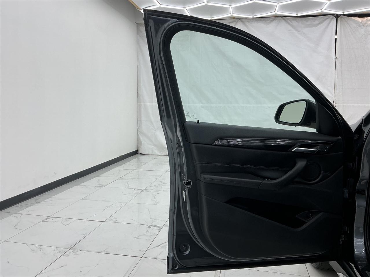 BMW X1 xDrive28i Sports Activity Vehicle 2018