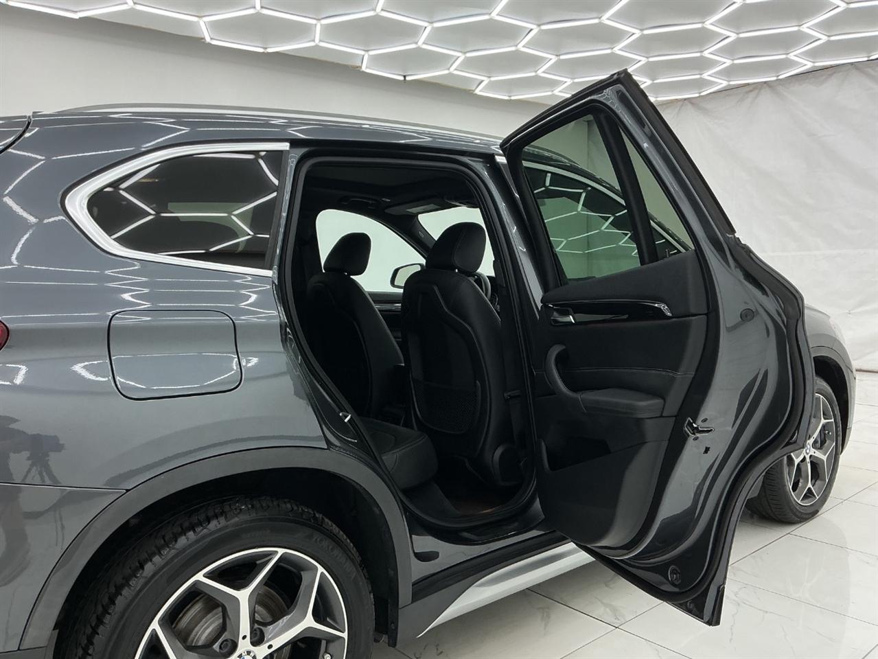 BMW X1 xDrive28i Sports Activity Vehicle 2018