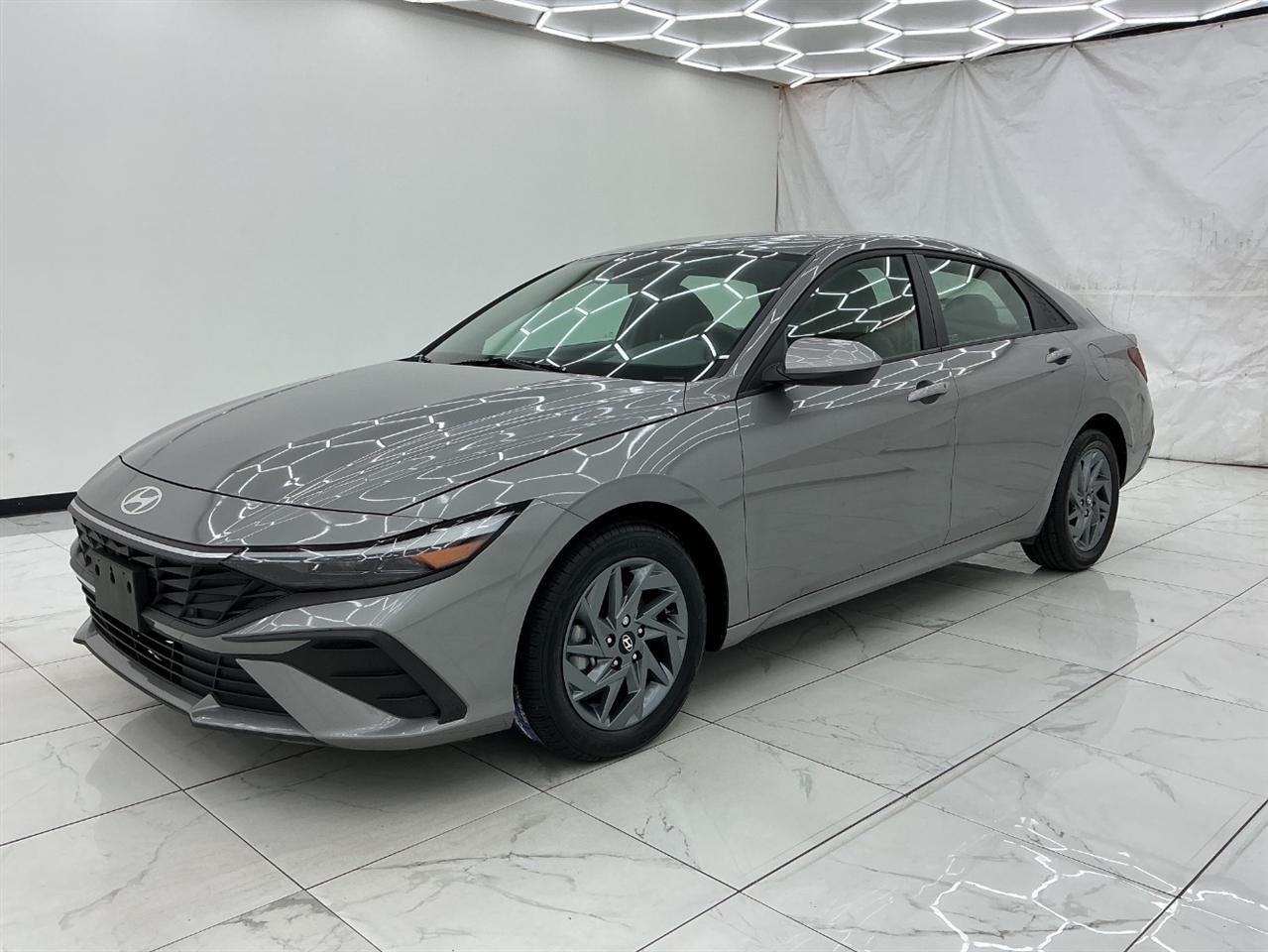 Hyundai Elantra Hybrid Blue DCT 2024