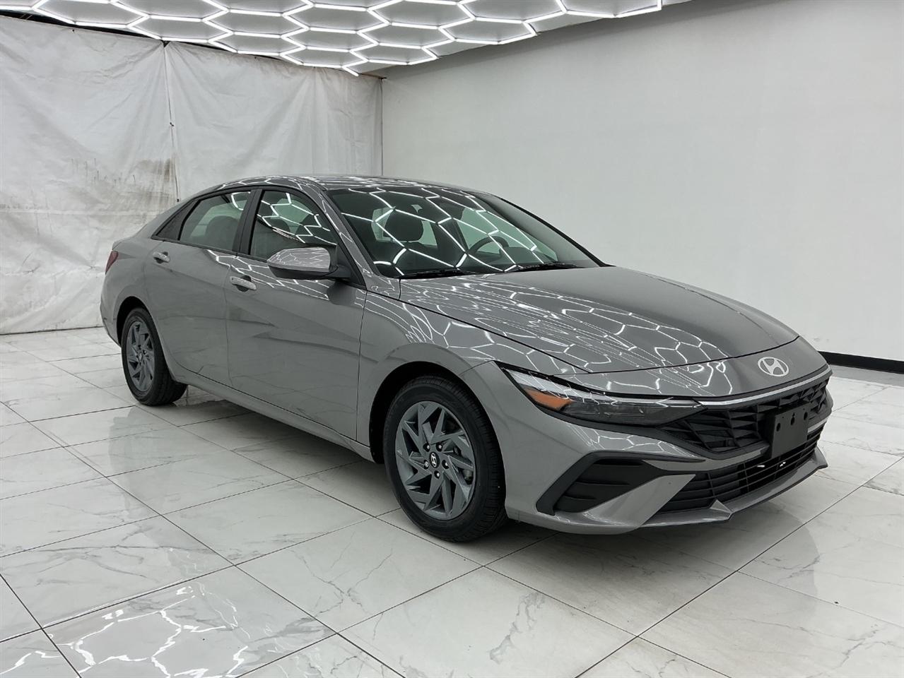Hyundai Elantra Hybrid Blue DCT 2024