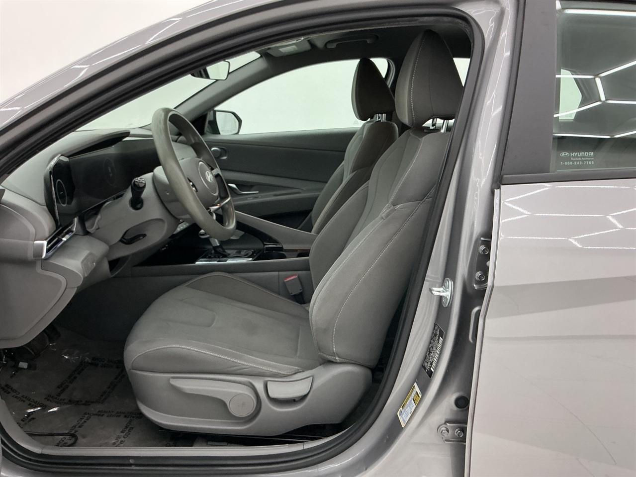 Hyundai Elantra Hybrid Blue DCT 2024