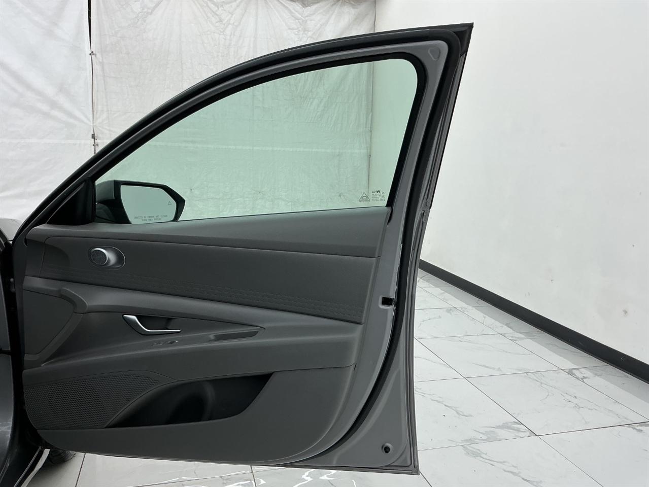 Hyundai Elantra Hybrid Blue DCT 2024