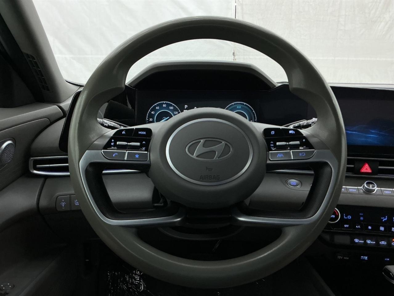 Hyundai Elantra Hybrid Blue DCT 2024