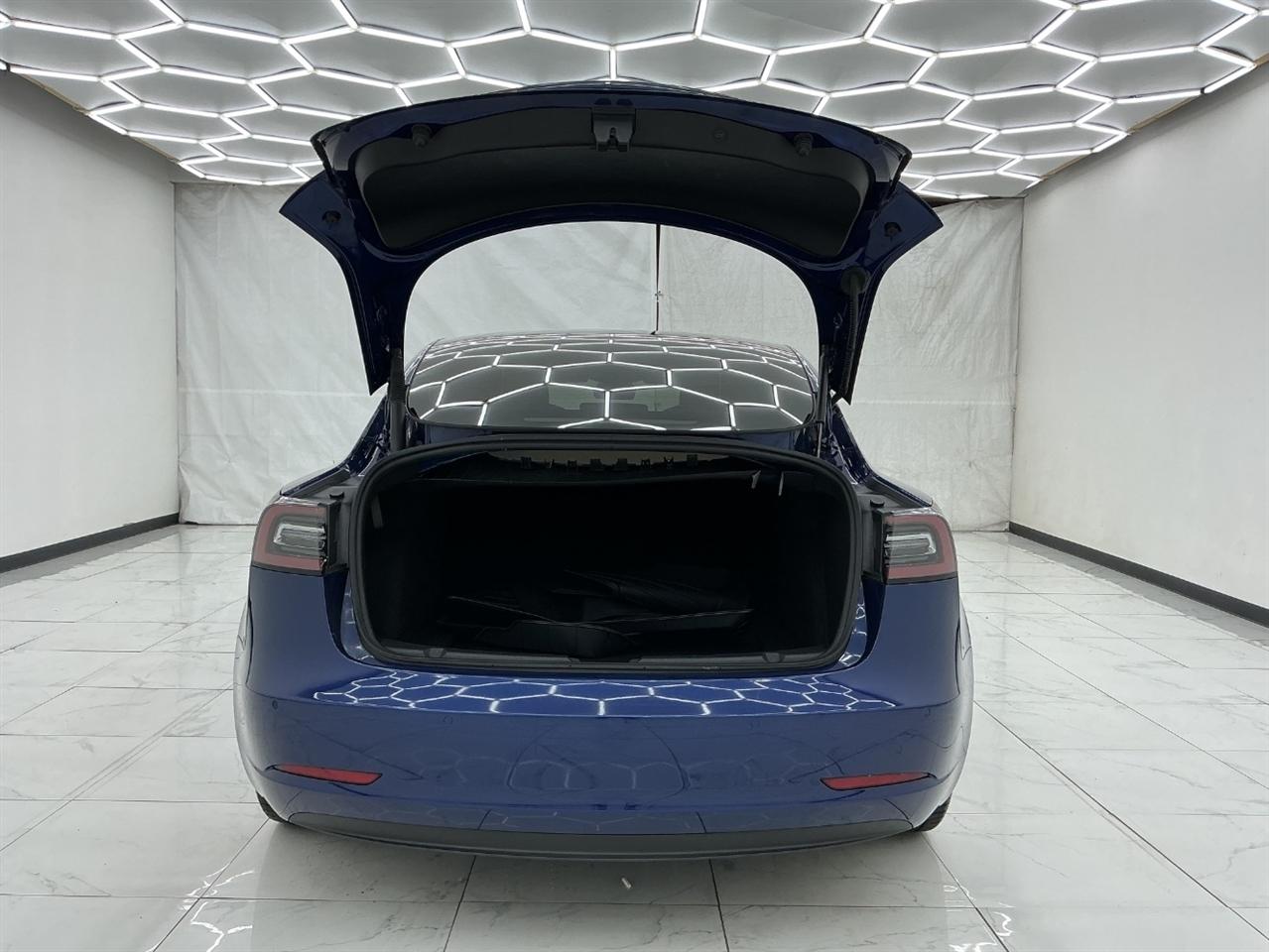 Tesla Model 3 RWD 2022