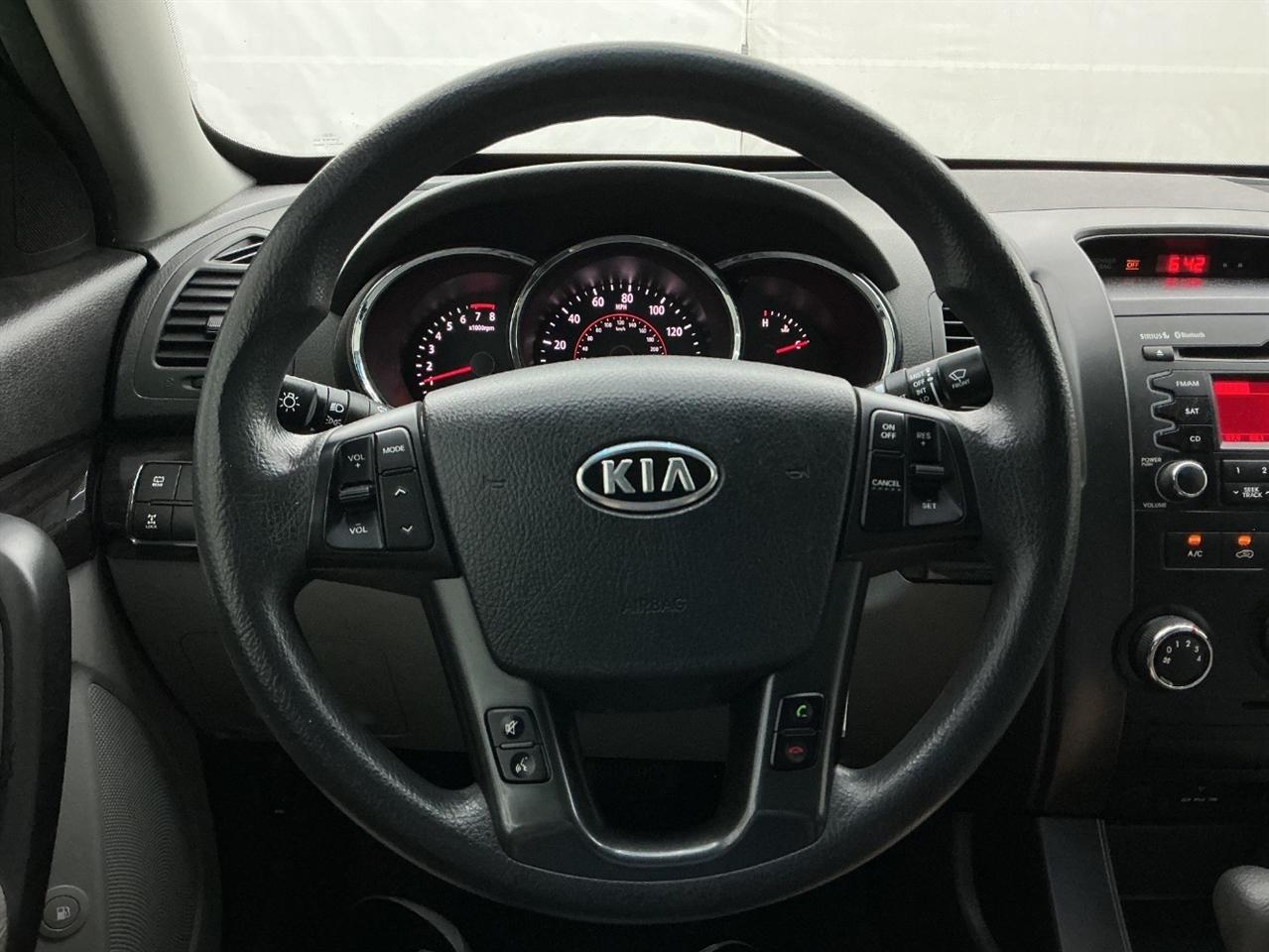 Kia Sorento AWD 4dr V6 LX 2011