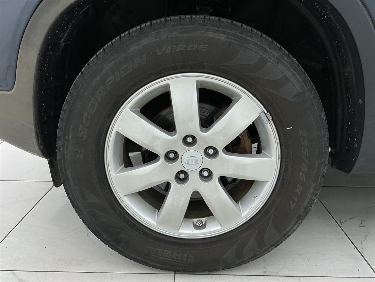 Kia Sorento AWD 4dr V6 LX 2011