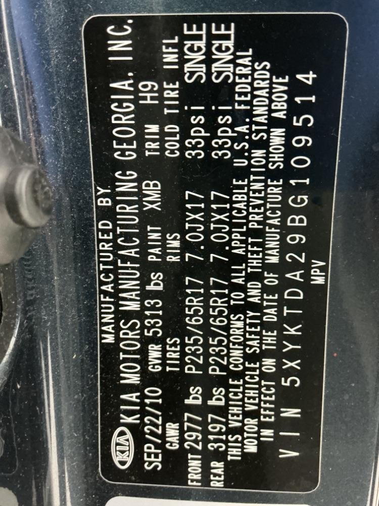 Kia Sorento AWD 4dr V6 LX 2011