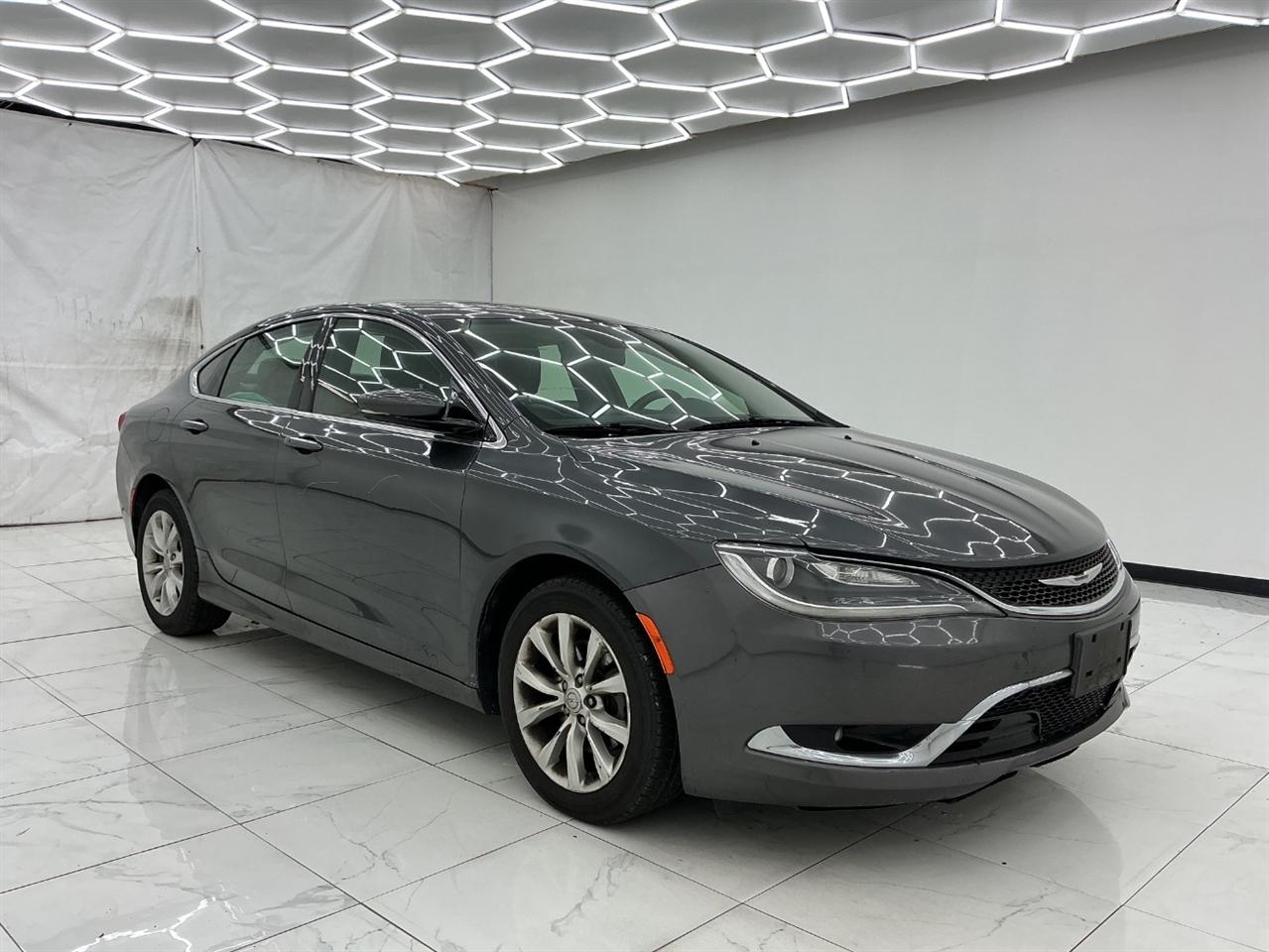 Chrysler 200 4dr Sdn C FWD 2015