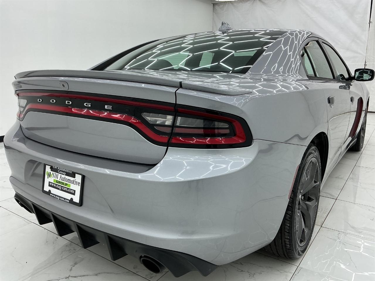 Dodge Charger SXT RWD 2017
