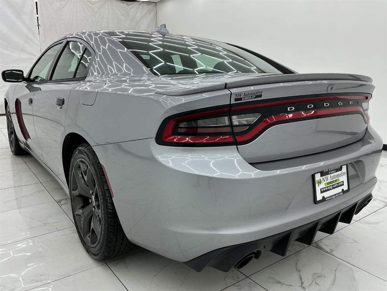 Dodge Charger SXT RWD 2017