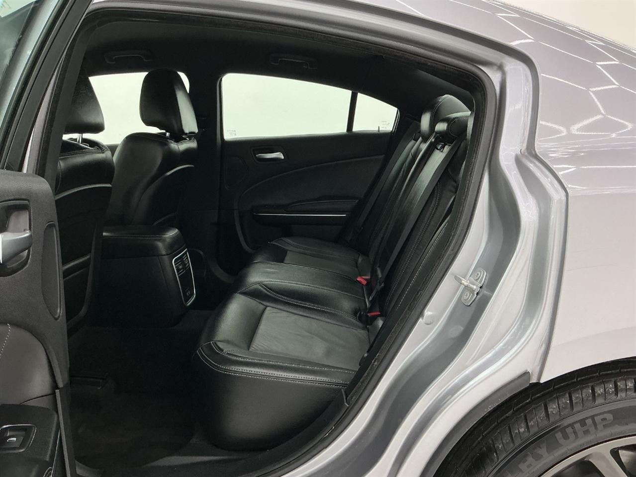 Dodge Charger SXT RWD 2017