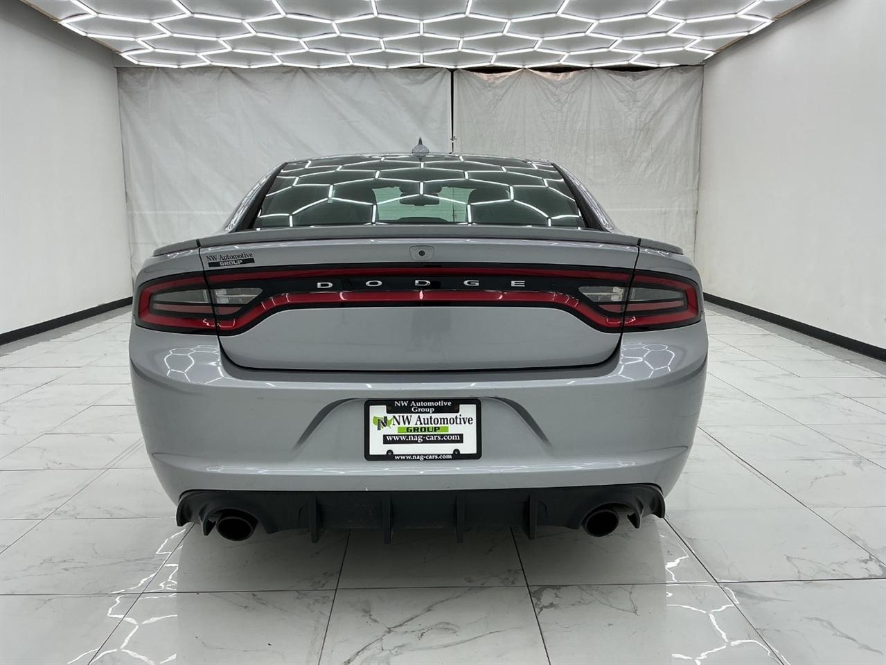 Dodge Charger SXT RWD 2017