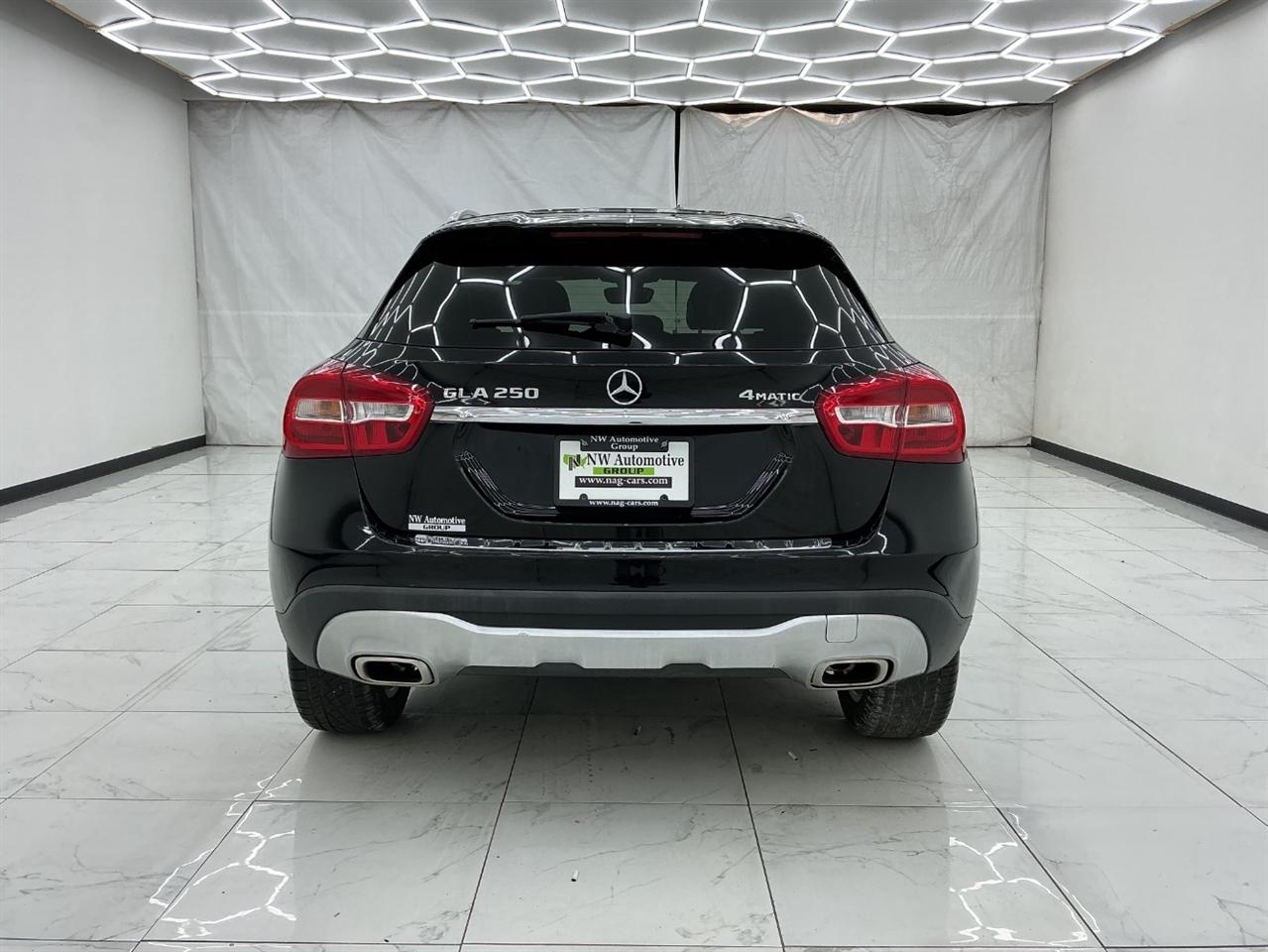 Mercedes-Benz GLA GLA 250 4MATIC SUV 2018