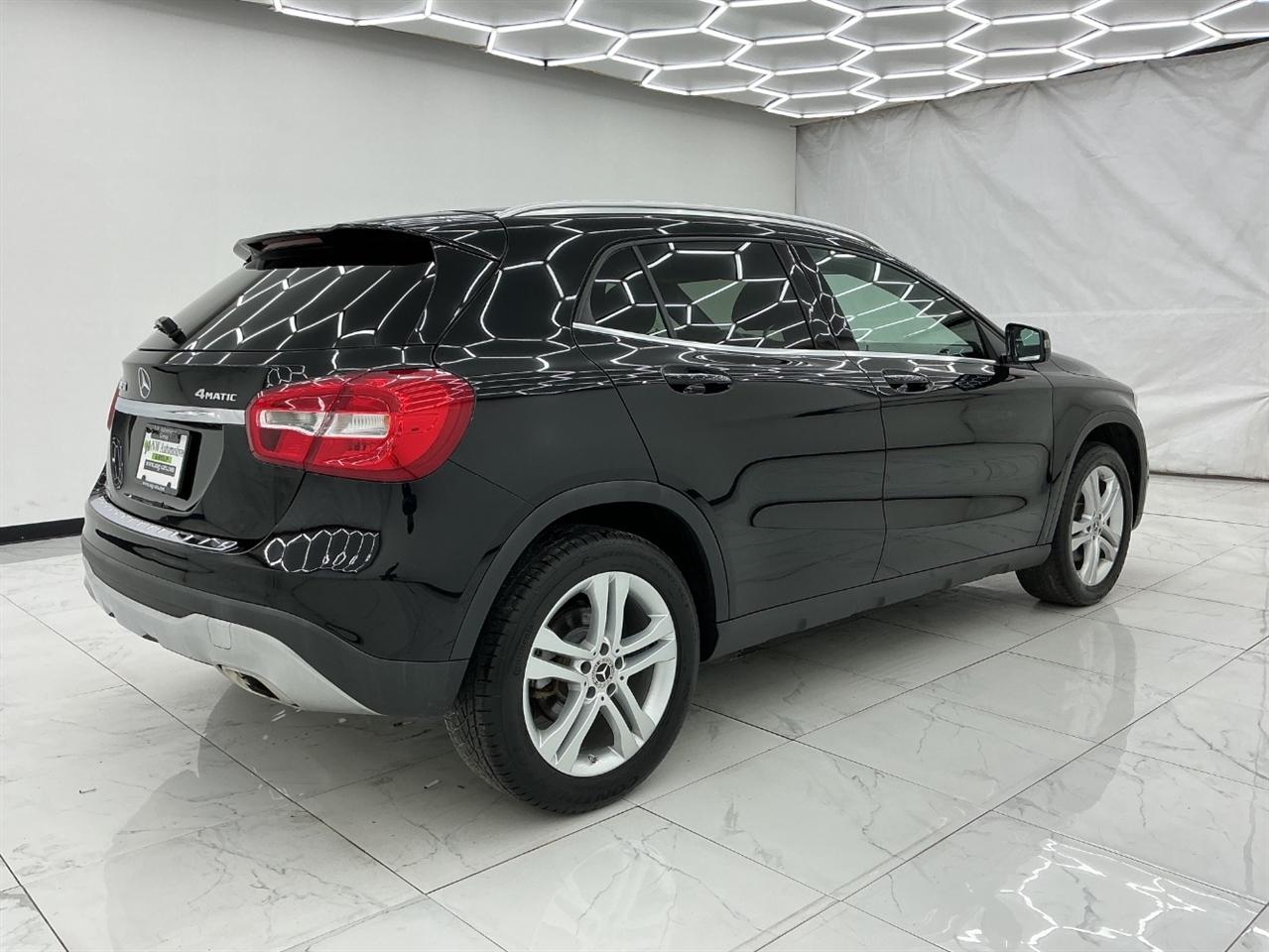 Mercedes-Benz GLA GLA 250 4MATIC SUV 2018