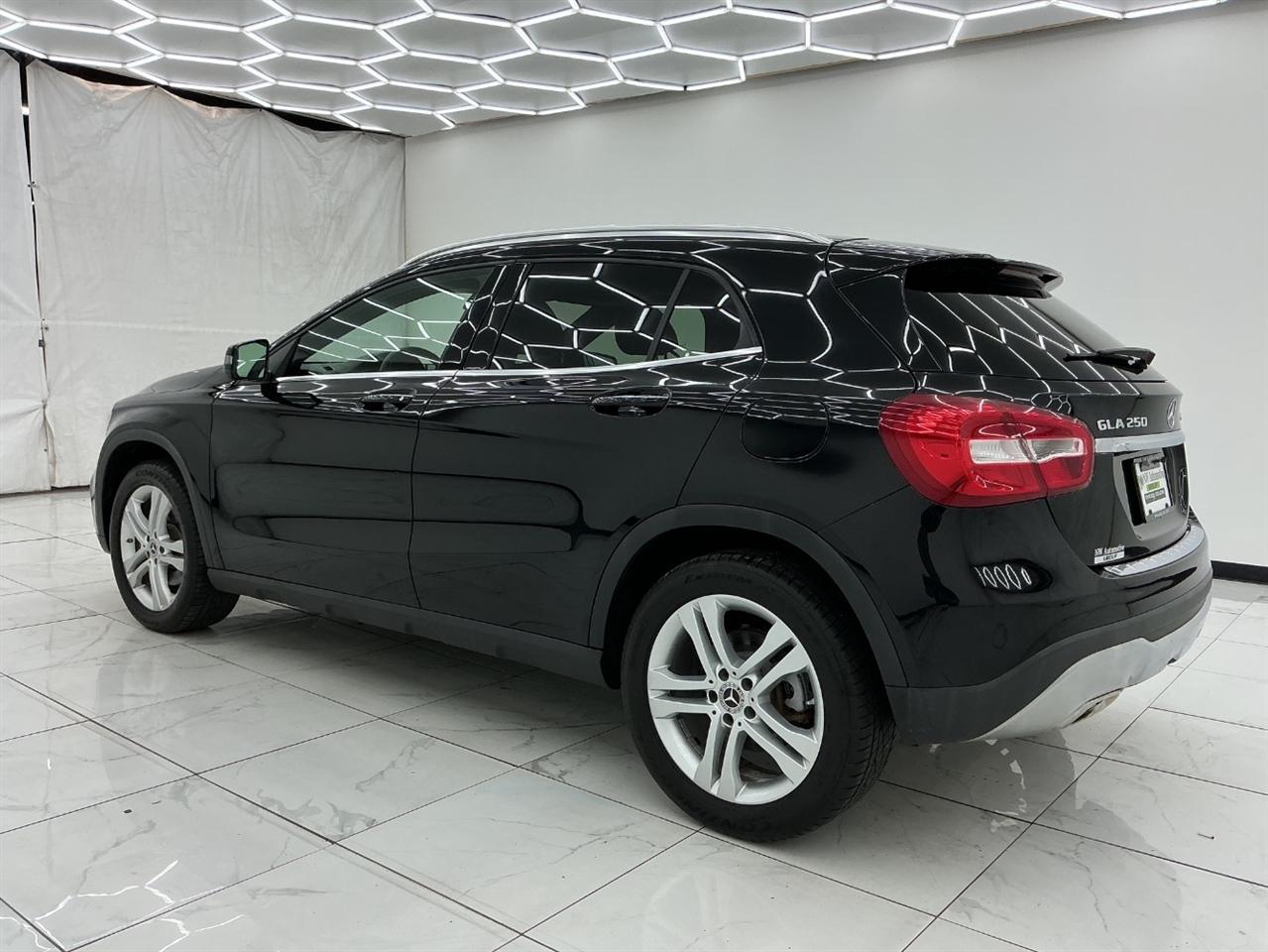 Mercedes-Benz GLA GLA 250 4MATIC SUV 2018
